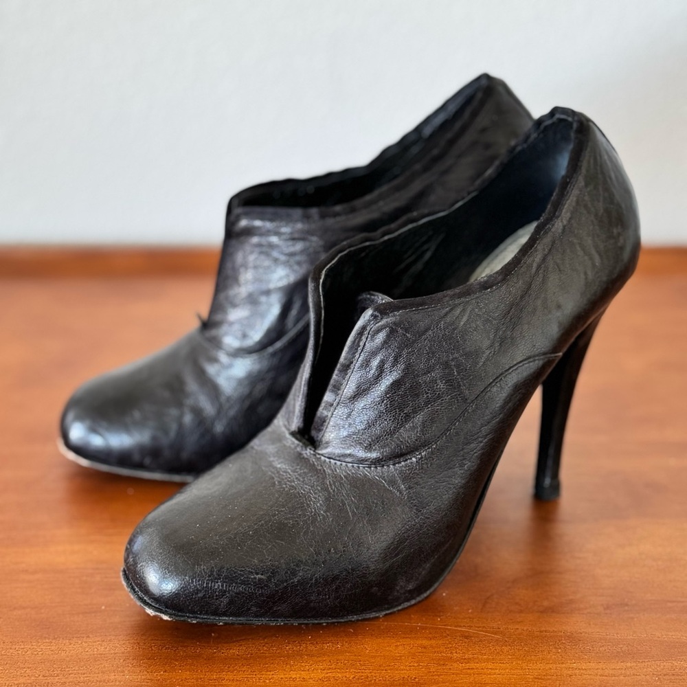 Elegant Black Leather Heels